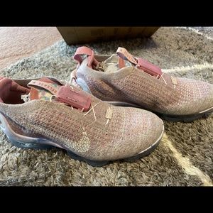 Woman's Nike vapormax 2020 FK